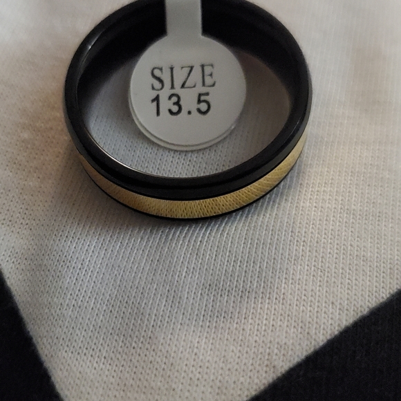 13.5 Men's King Will Tungsten Ring - Picture 2 of 4